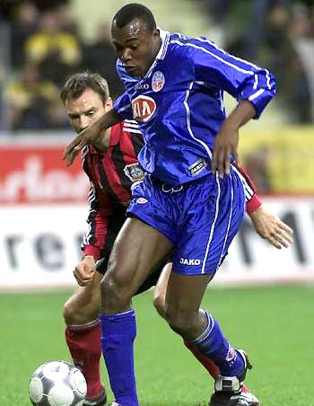 此話無疑給 此話無疑給