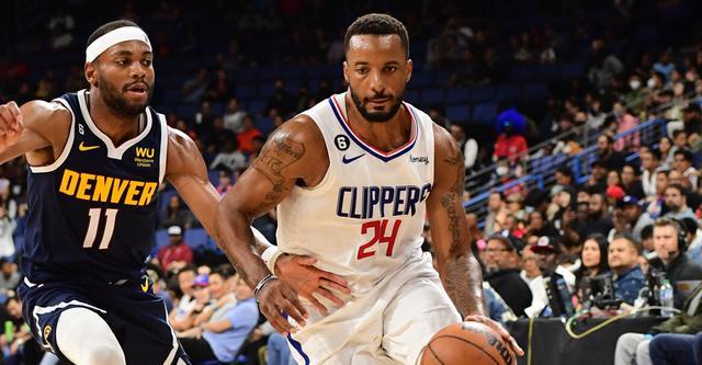 门柱之间的 门柱之间的