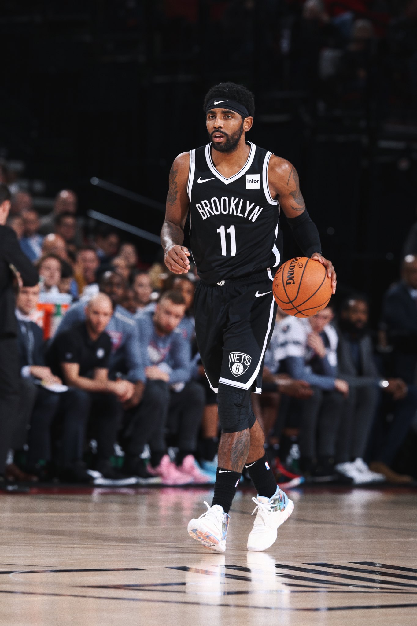 交媒体上掀 交媒体上掀